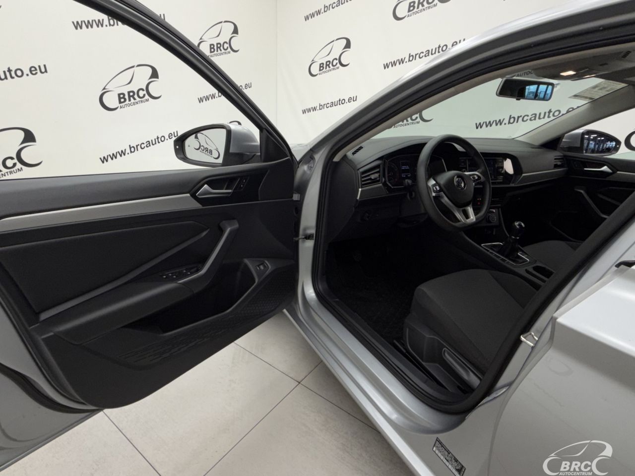 Volkswagen Jetta | 17