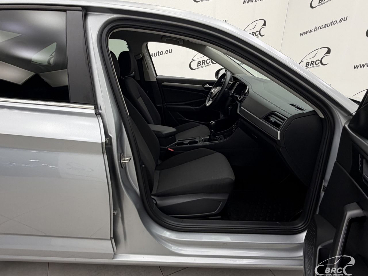 Volkswagen Jetta | 3