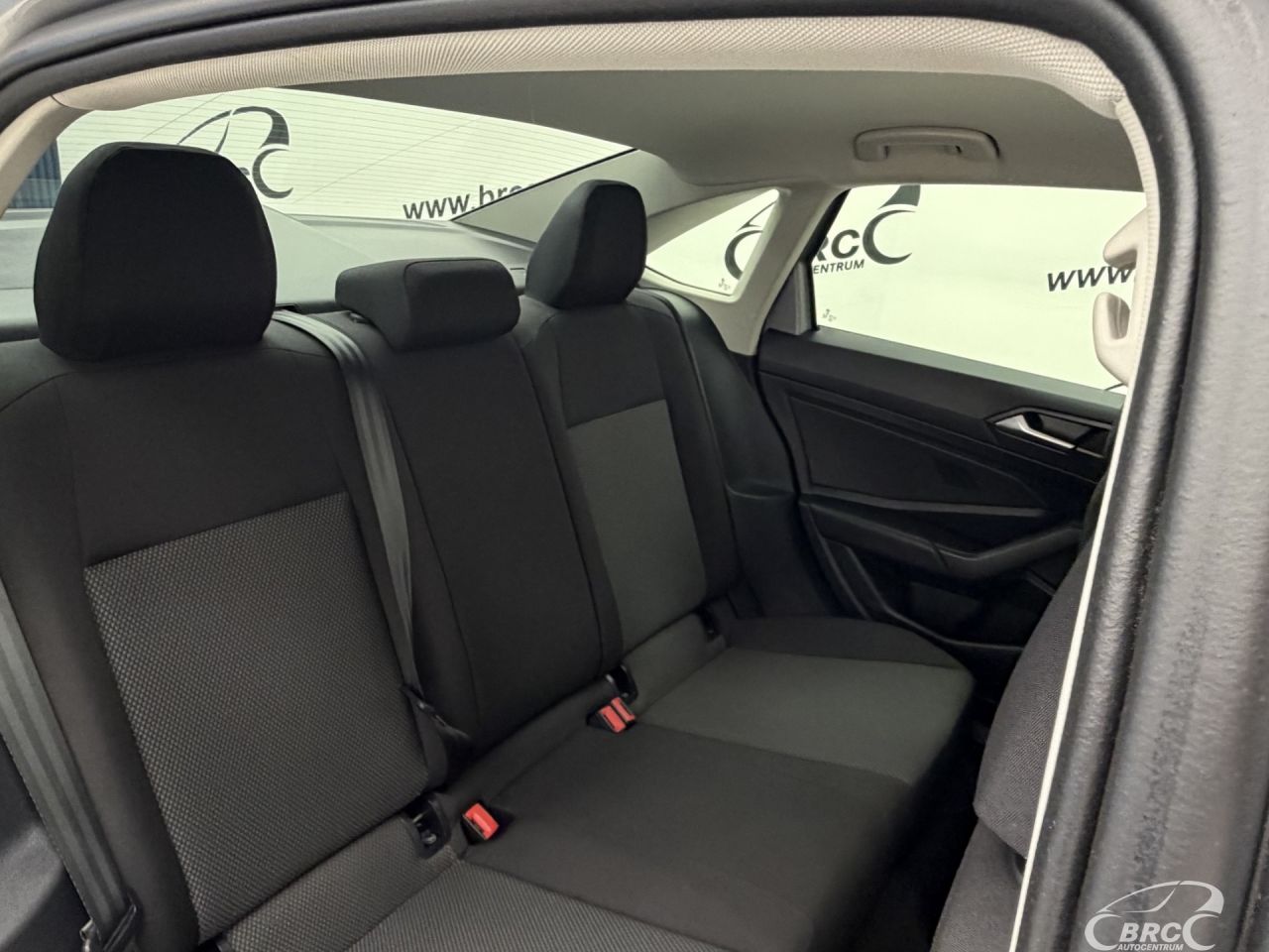 Volkswagen Jetta | 11