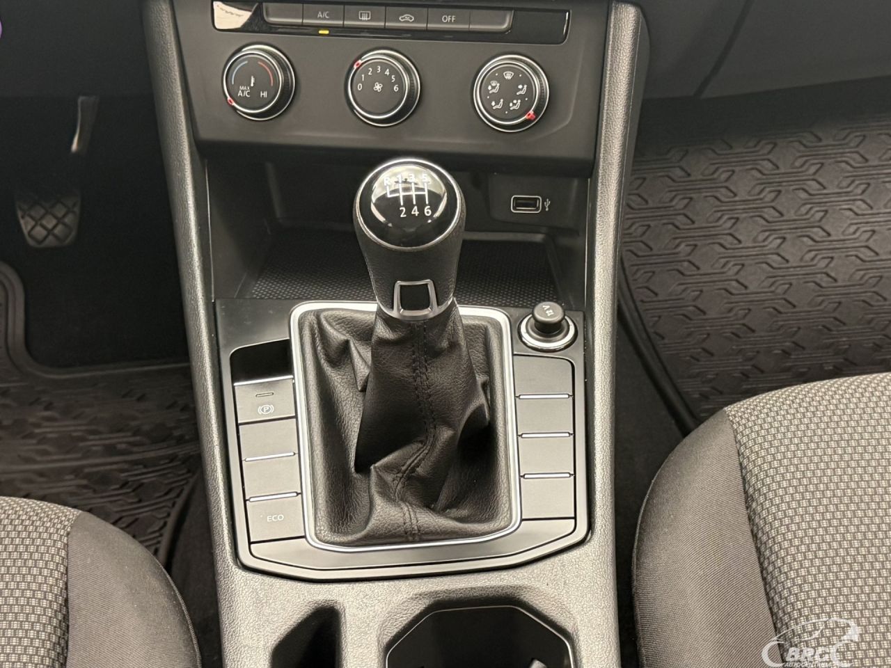 Volkswagen Jetta | 14