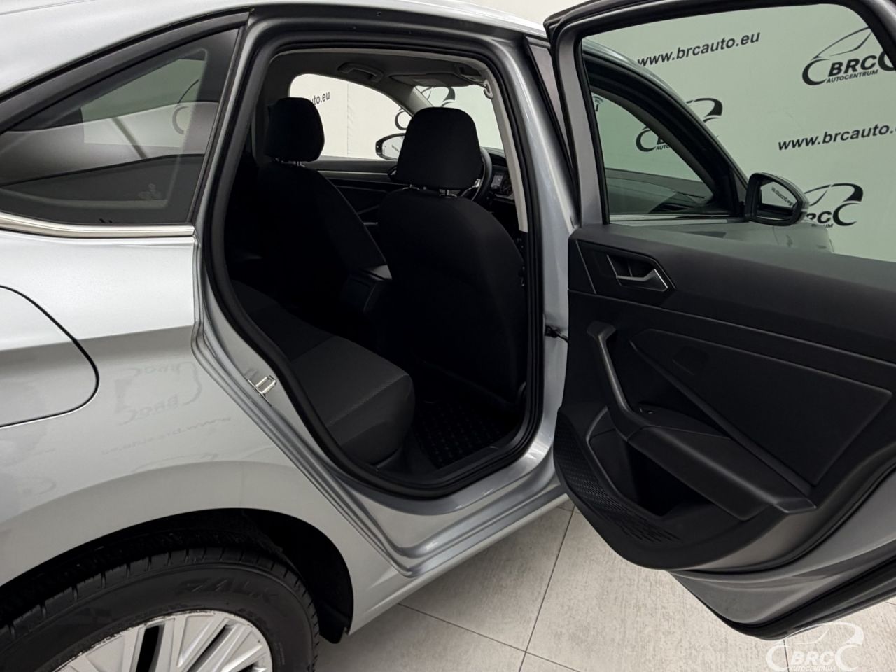 Volkswagen Jetta | 11