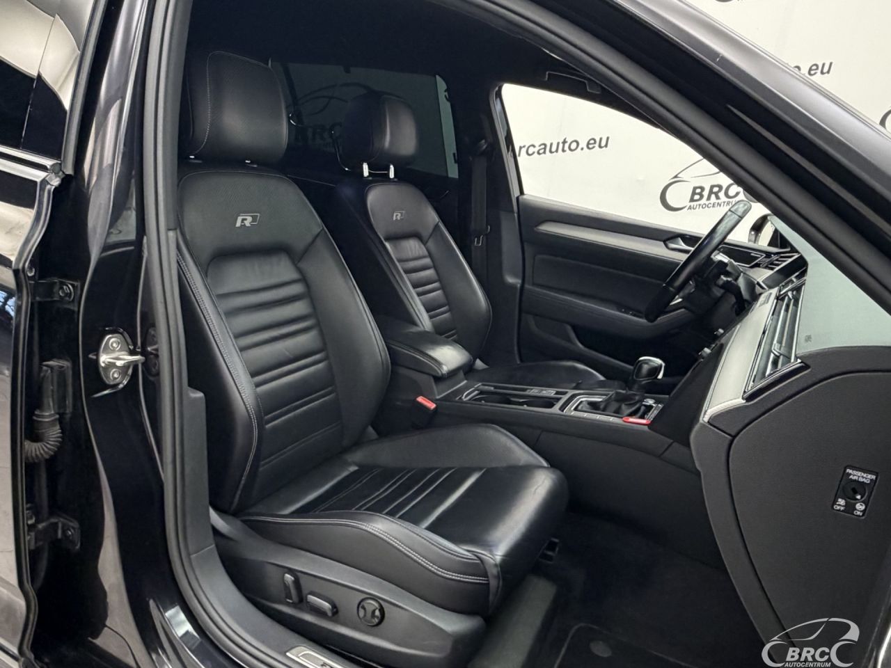Volkswagen Passat | 12