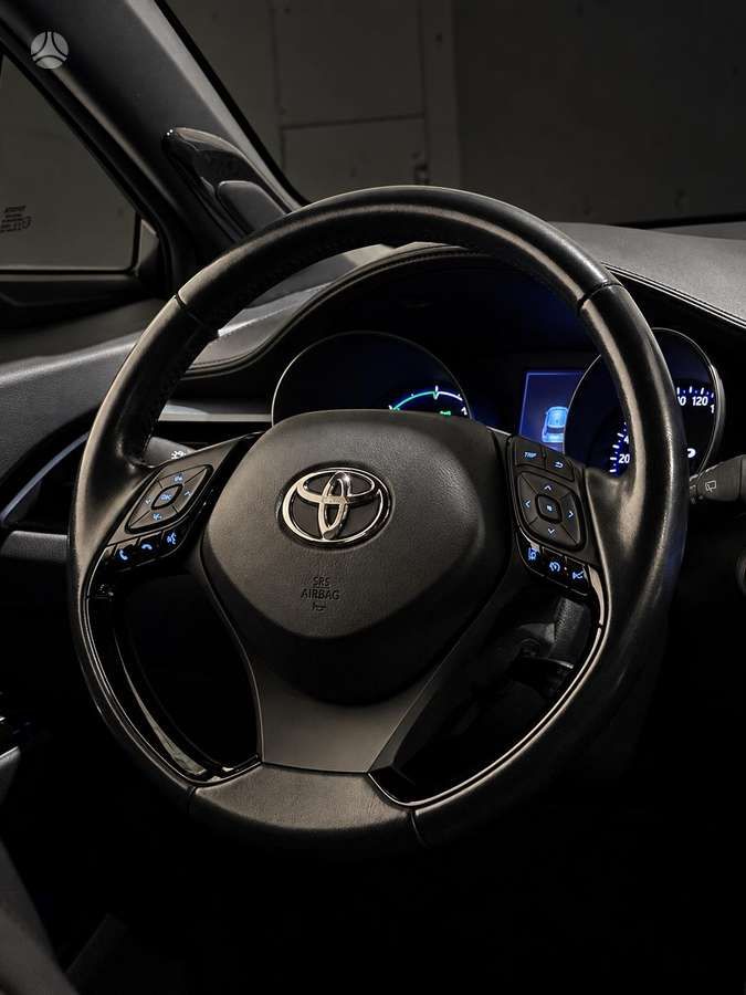 Toyota C-HR | 4