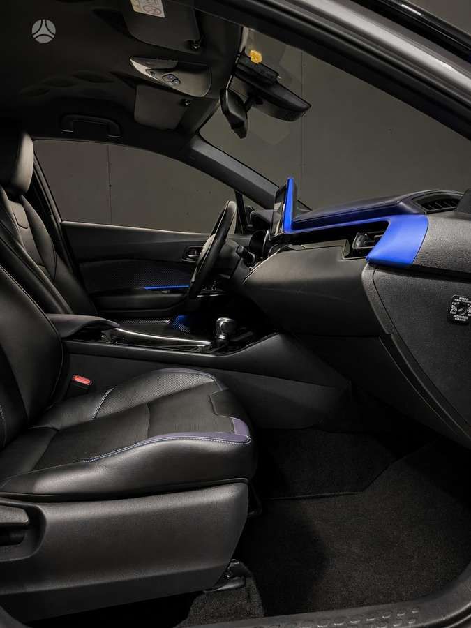 Toyota C-HR | 7