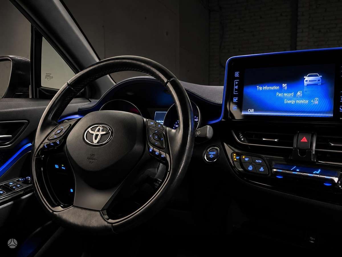 Toyota C-HR | 7