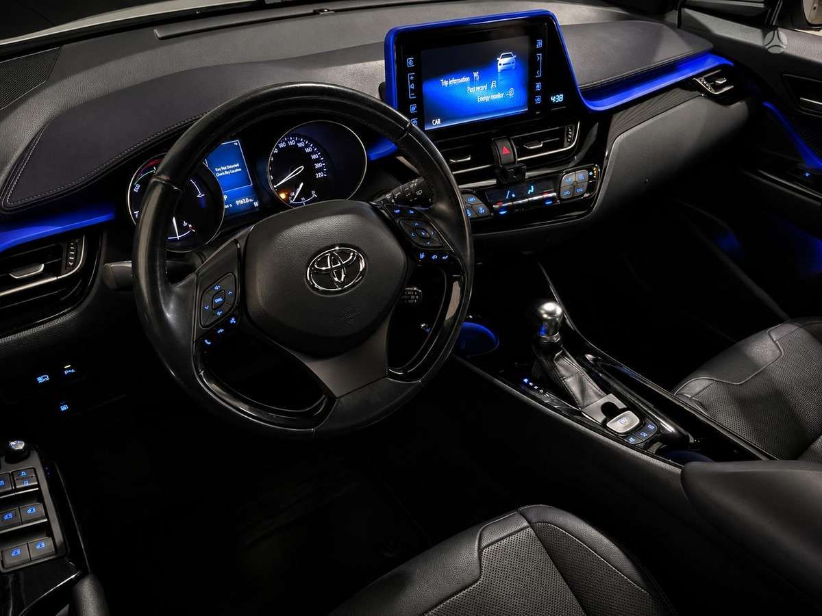 Toyota C-HR | 3