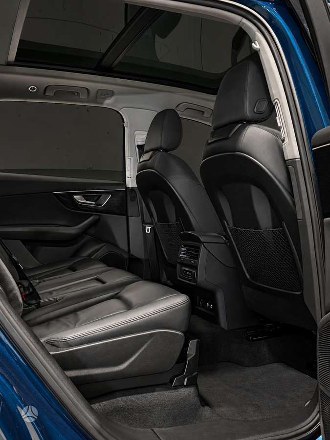 Audi Q7 | 5