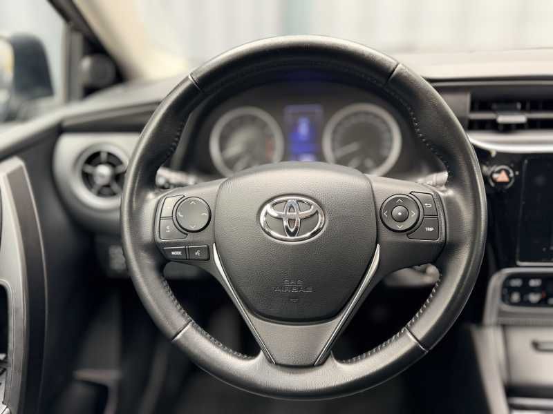 Toyota Corolla | 10