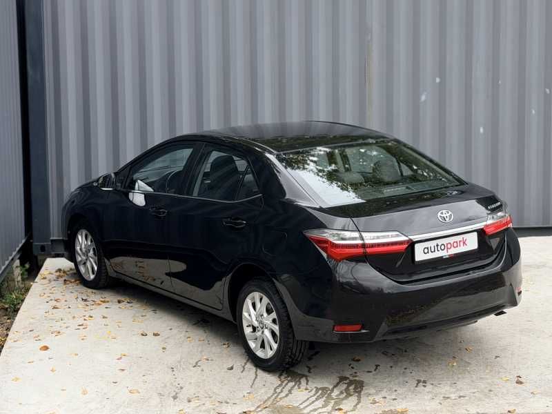 Toyota Corolla | 3