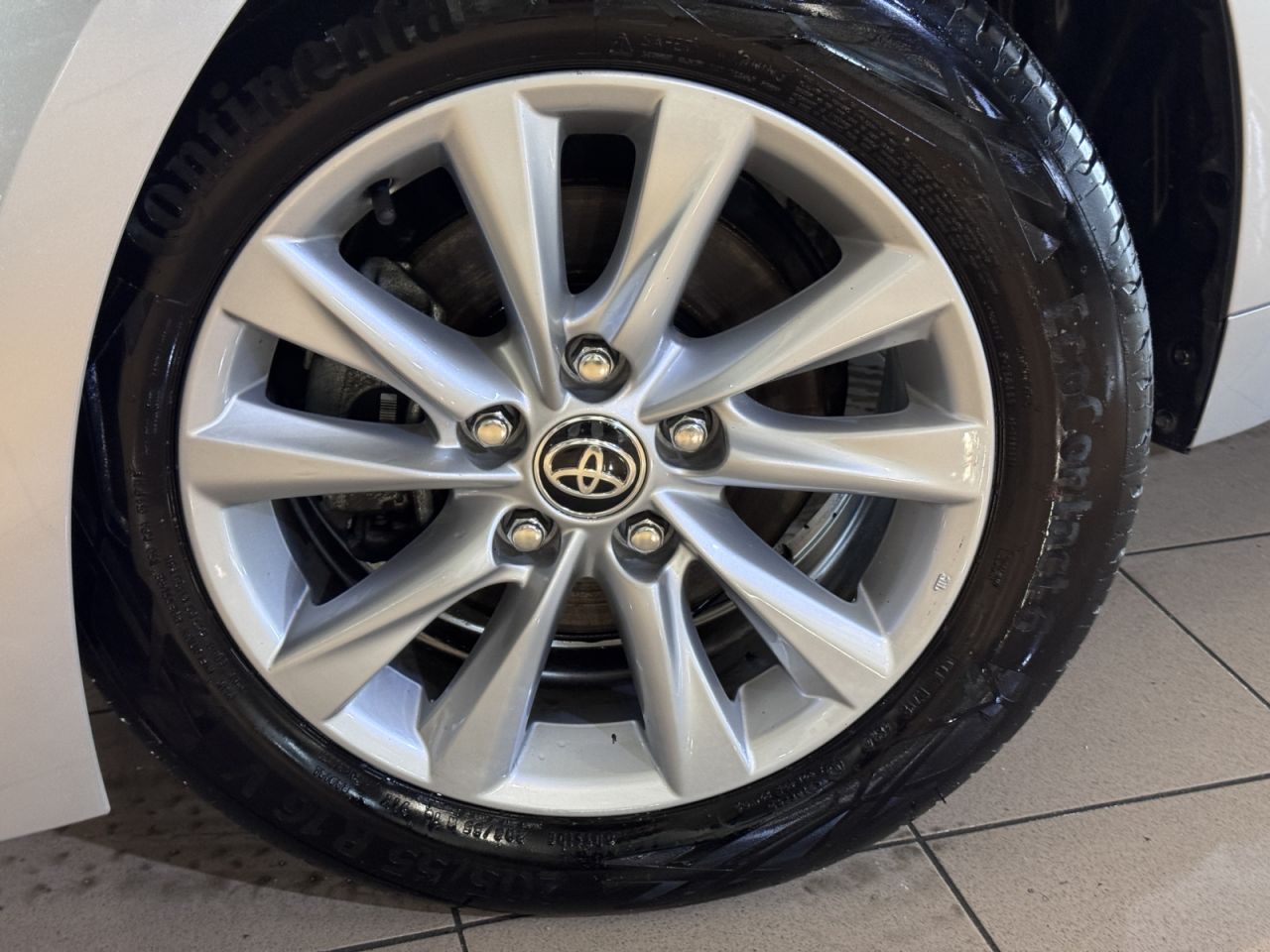 Toyota Corolla | 3