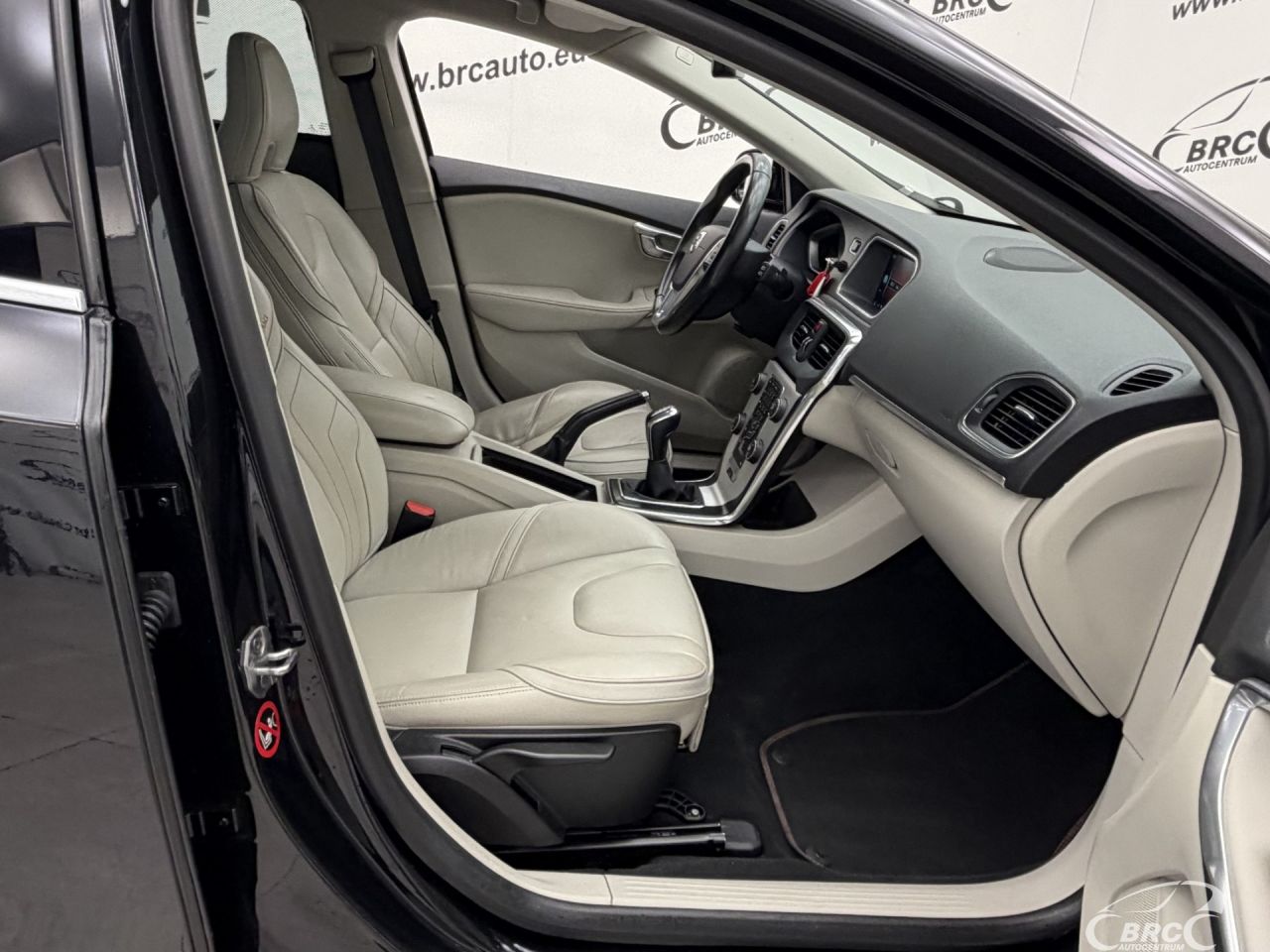 Volvo V40 | 3