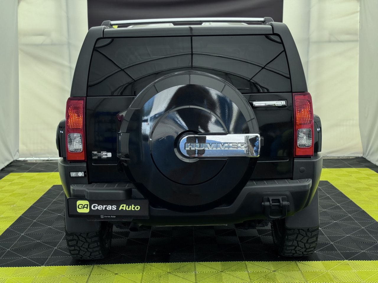 Hummer H3 | 4