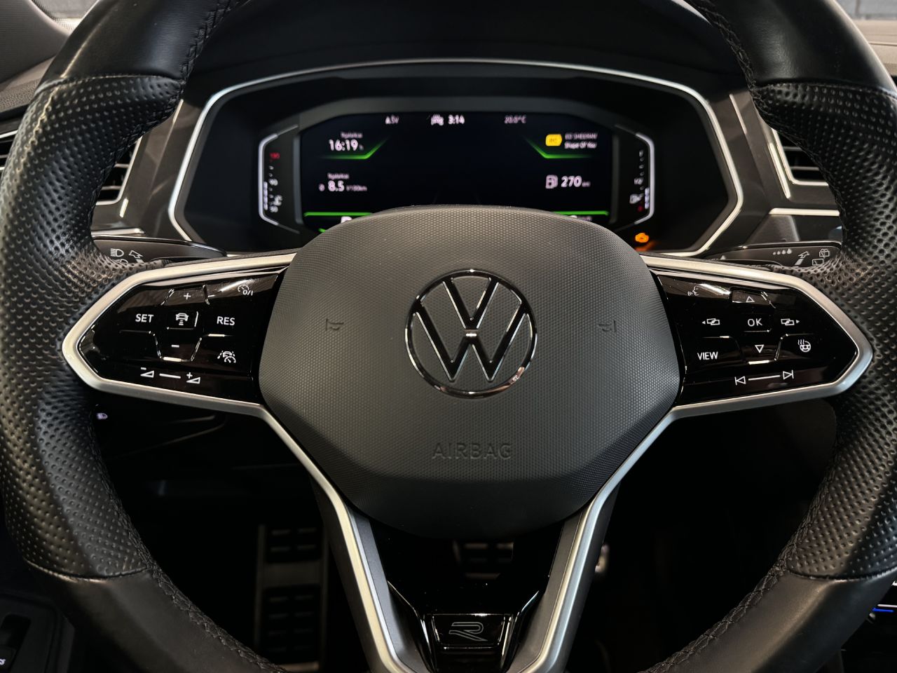 Volkswagen Tiguan | 15