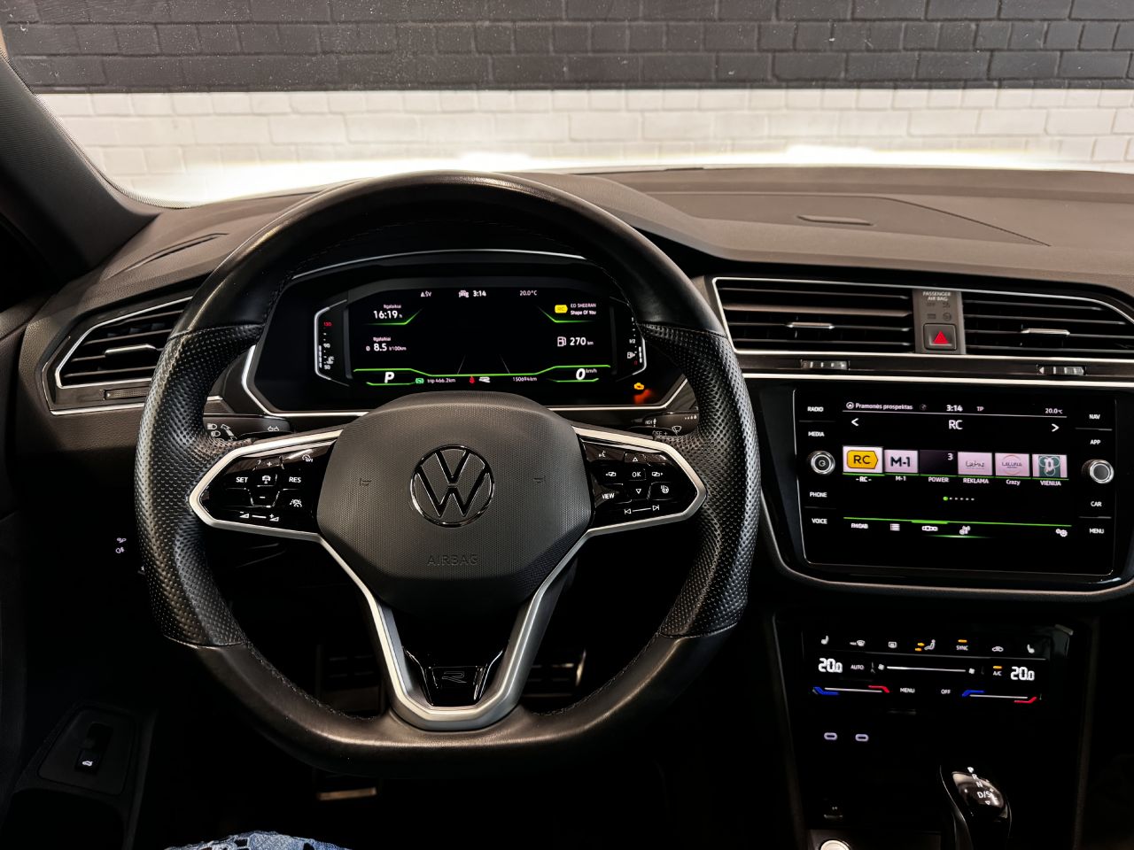 Volkswagen Tiguan | 13