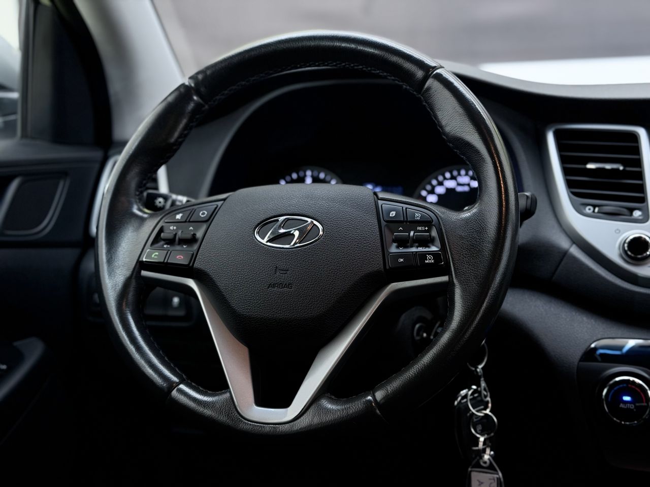 Hyundai Tucson | 18