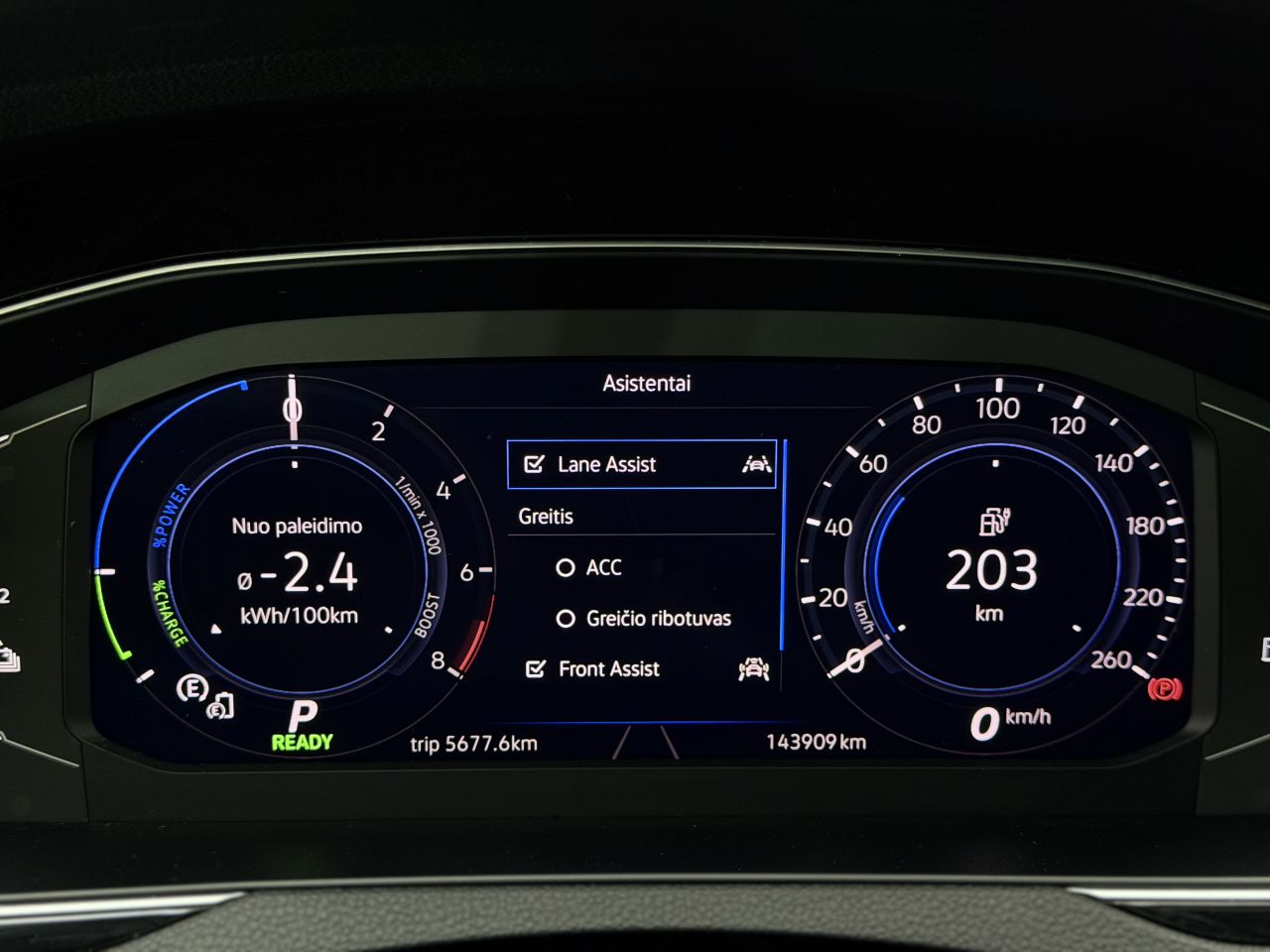 Volkswagen Passat | 28