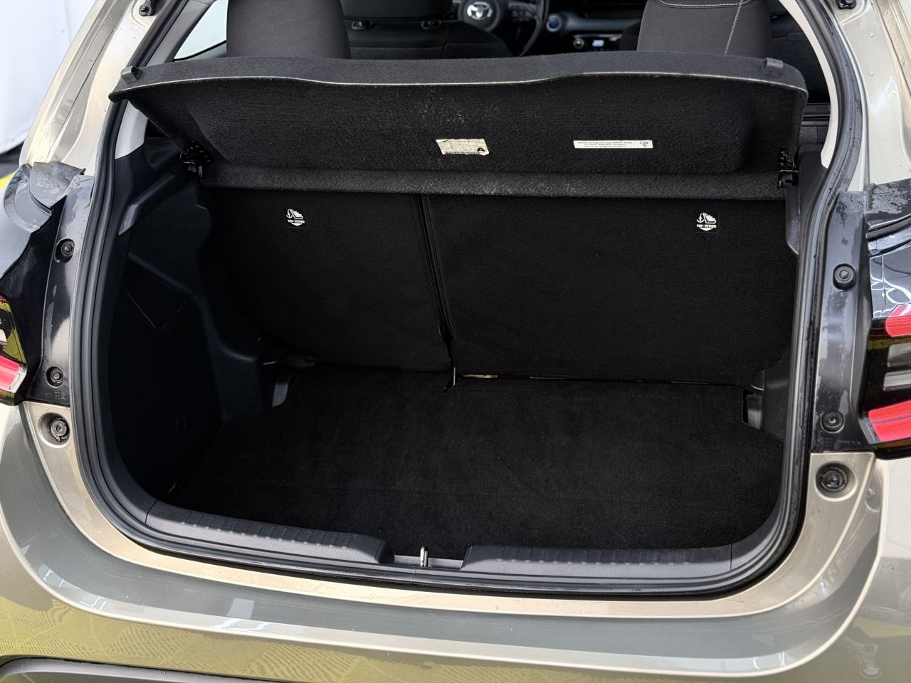 Toyota Yaris | 11