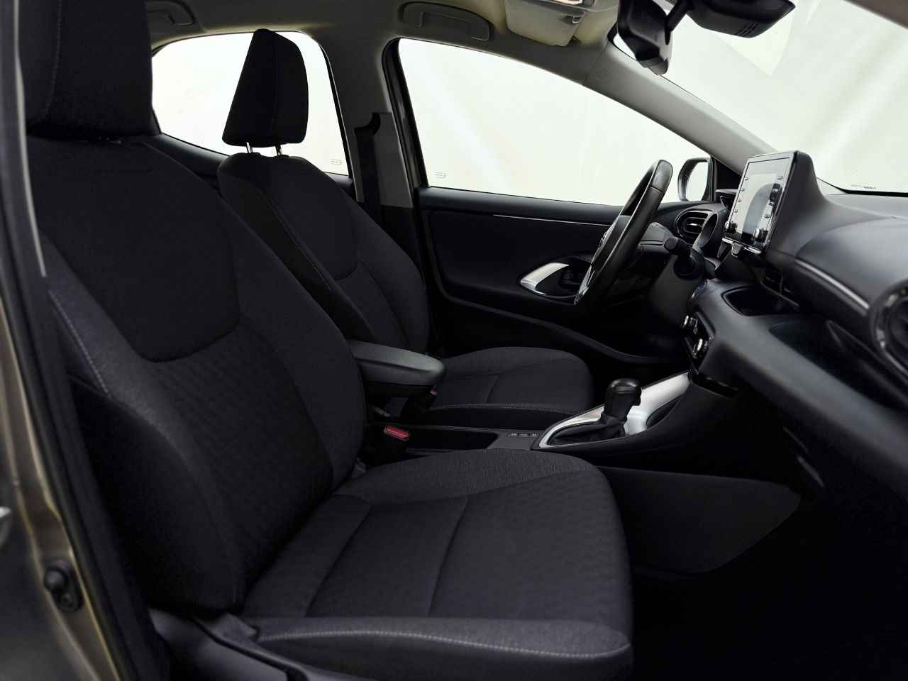 Toyota Yaris | 13