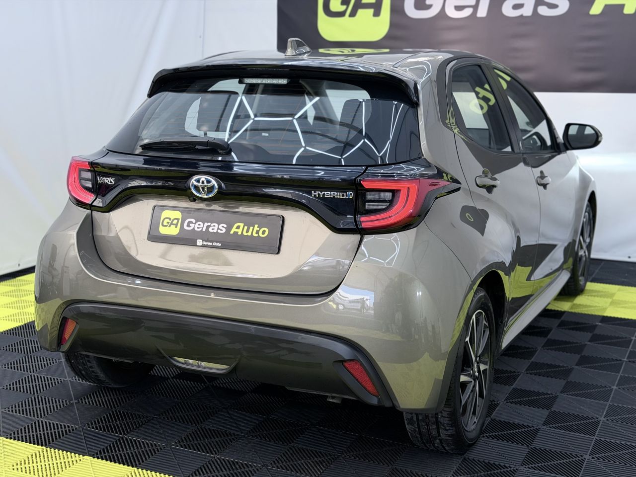 Toyota Yaris | 5