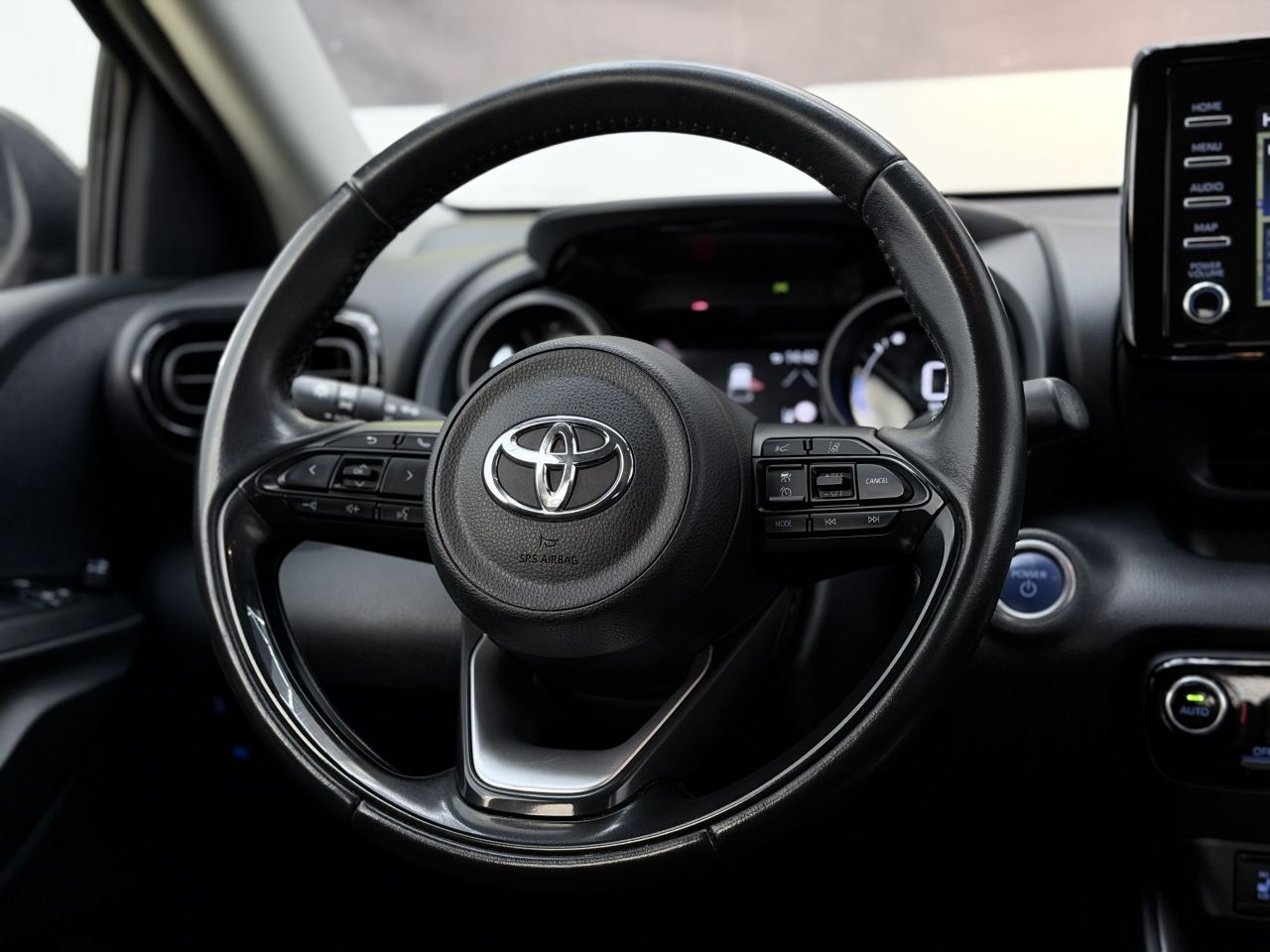 Toyota Yaris | 17