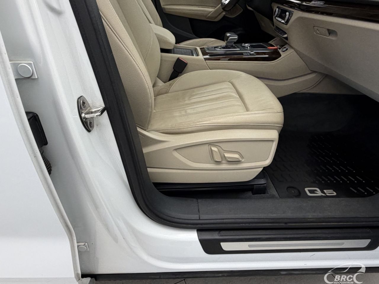 Audi Q5 | 5