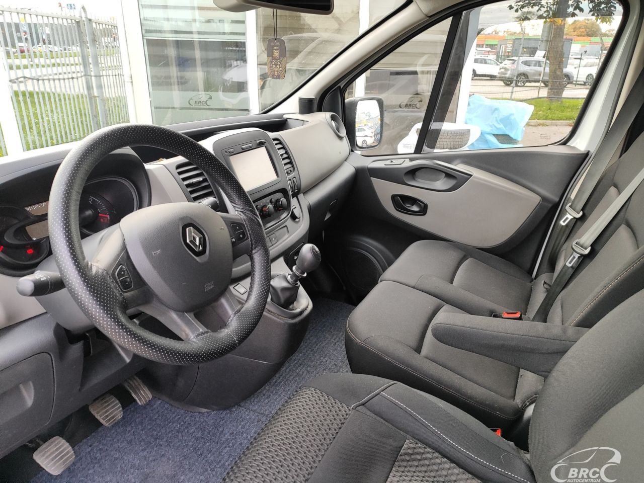 Renault Trafic | 16