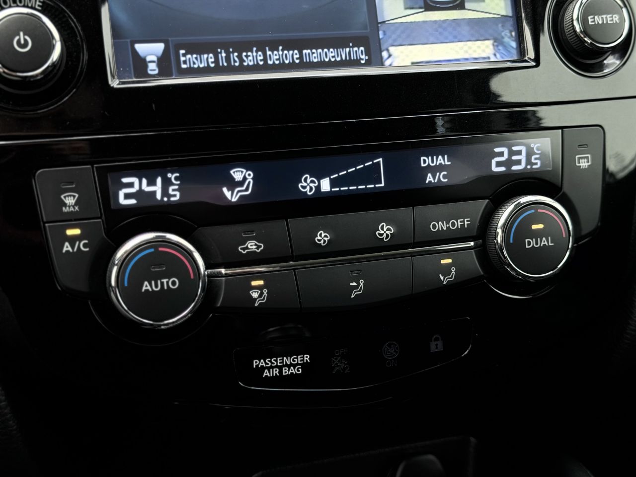 Nissan Qashqai | 24