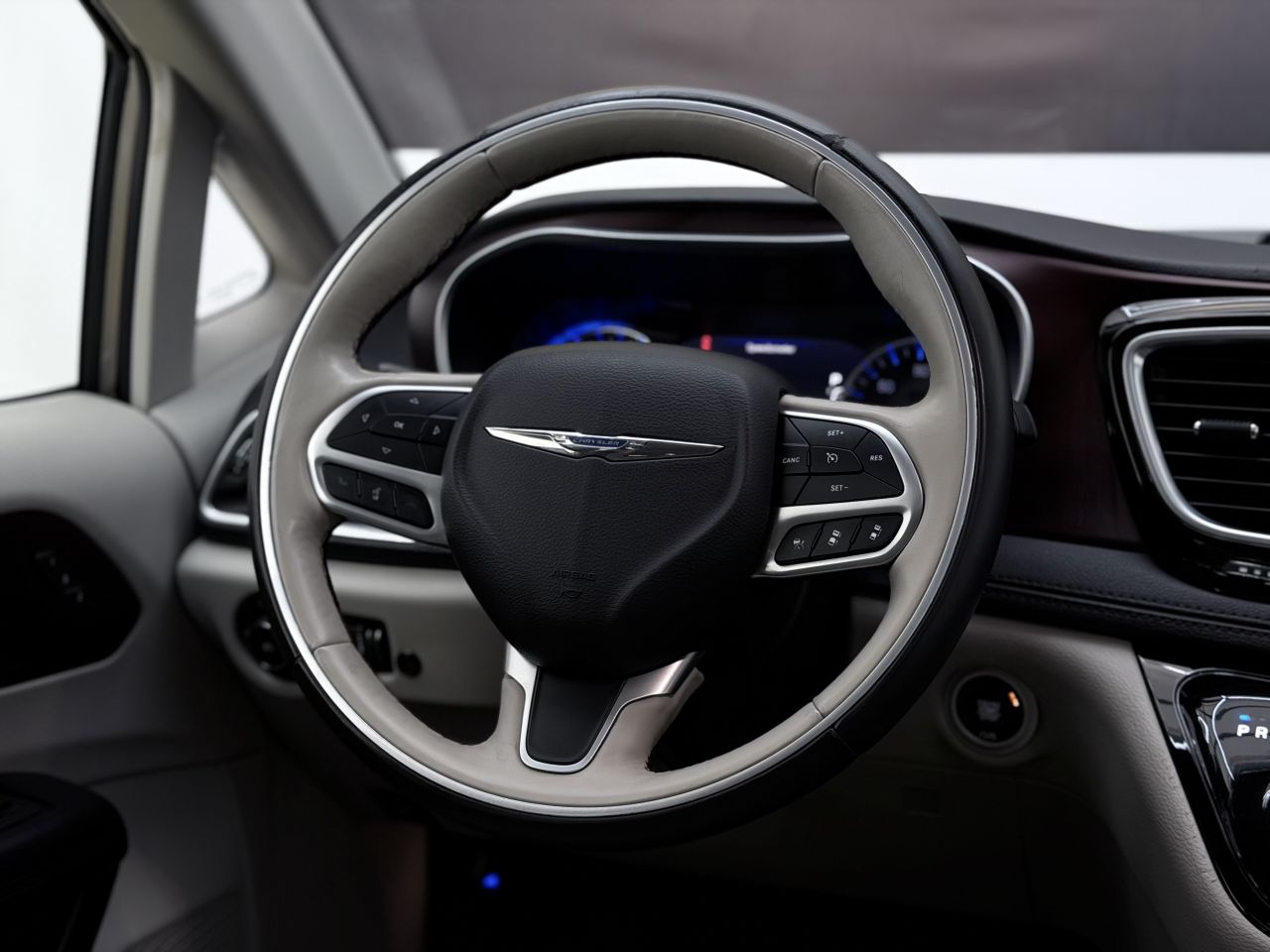 Chrysler Pacifica | 21