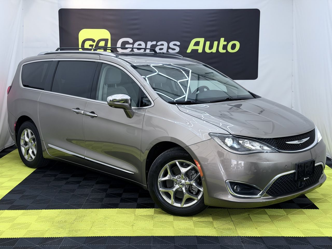 Chrysler Pacifica | 2