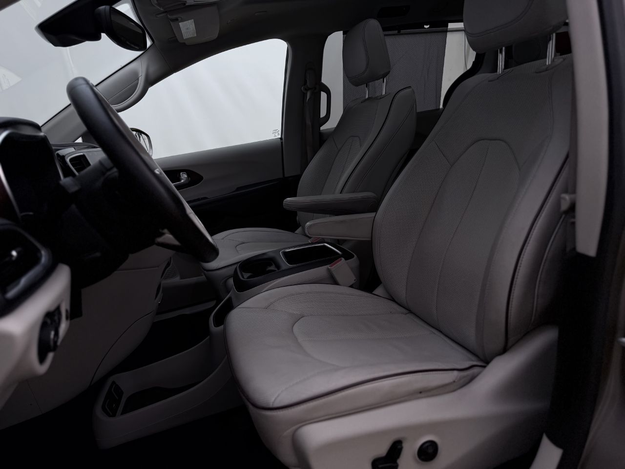 Chrysler Pacifica | 9