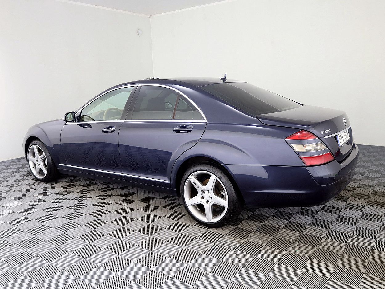 Mercedes-Benz | 3