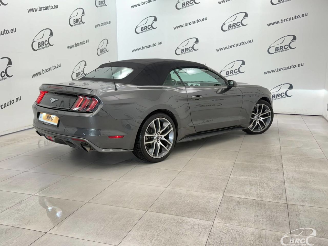 Ford Mustang | 2