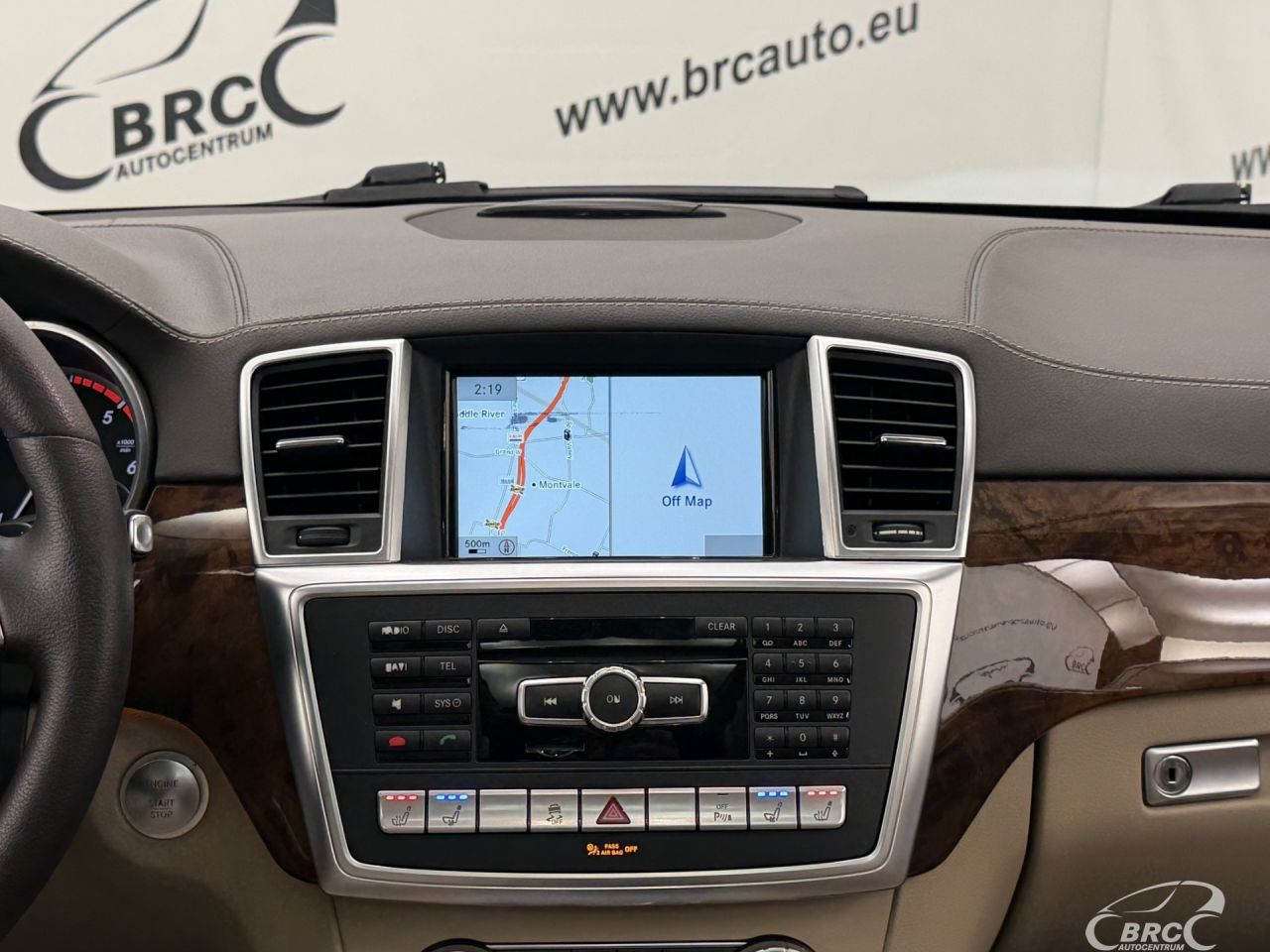 Mercedes-Benz GL350 | 19