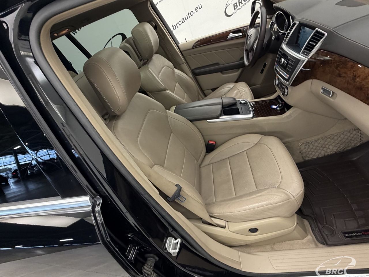 Mercedes-Benz GL350 | 4