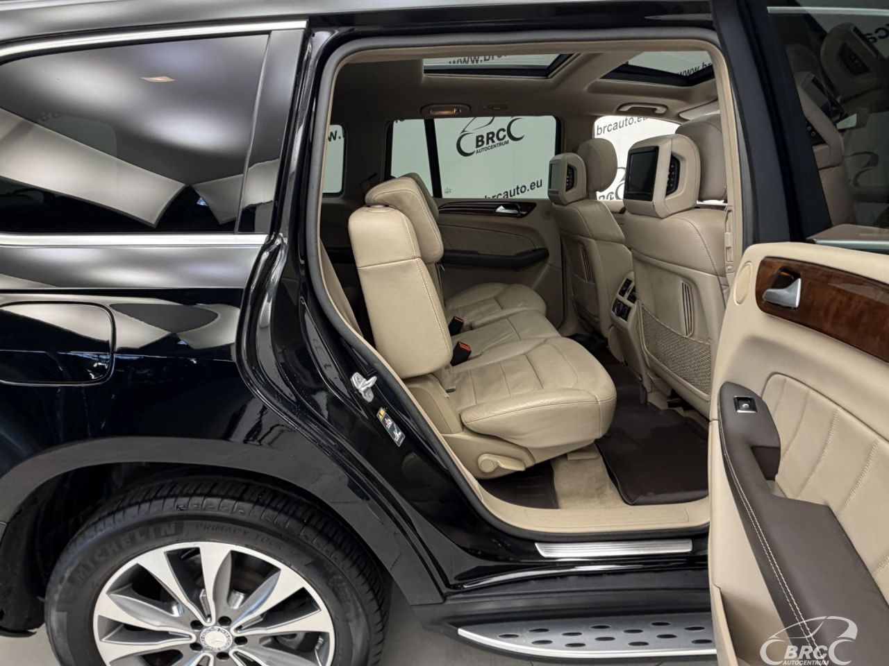 Mercedes-Benz GL350 | 9