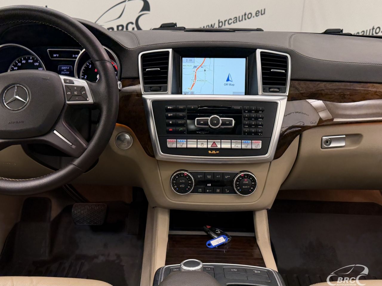 Mercedes-Benz GL350 | 18