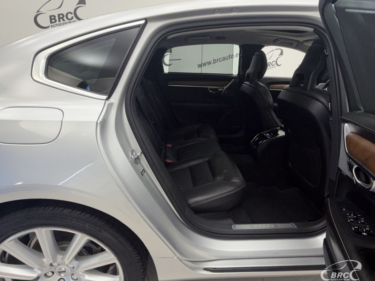 Volvo S90 | 10
