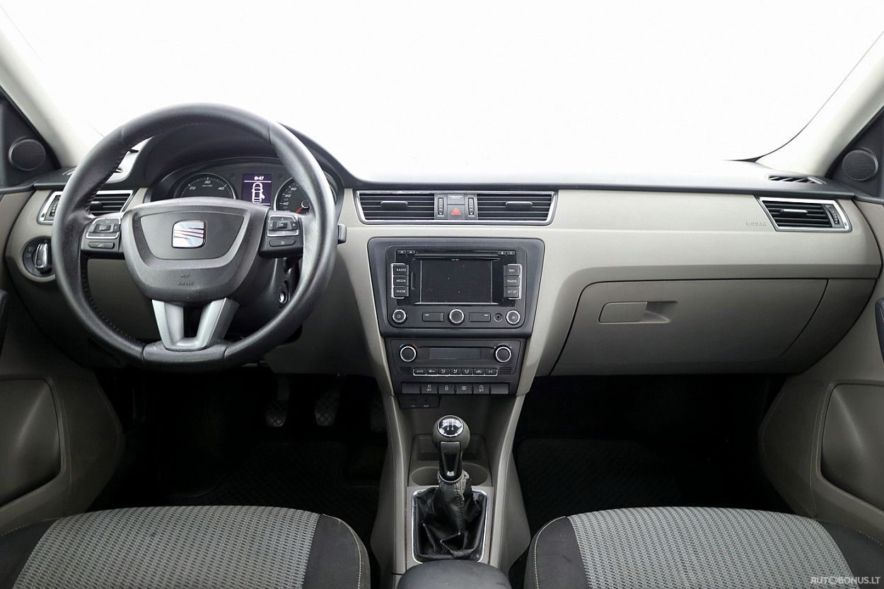 Seat | 4