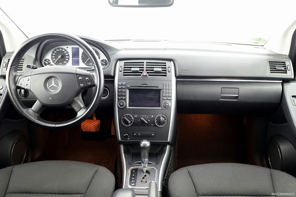 Mercedes-Benz | 4