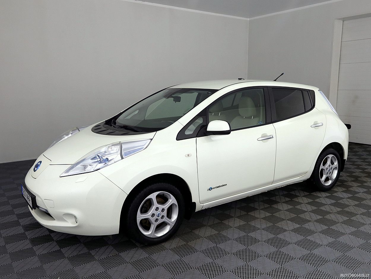 Nissan | 1