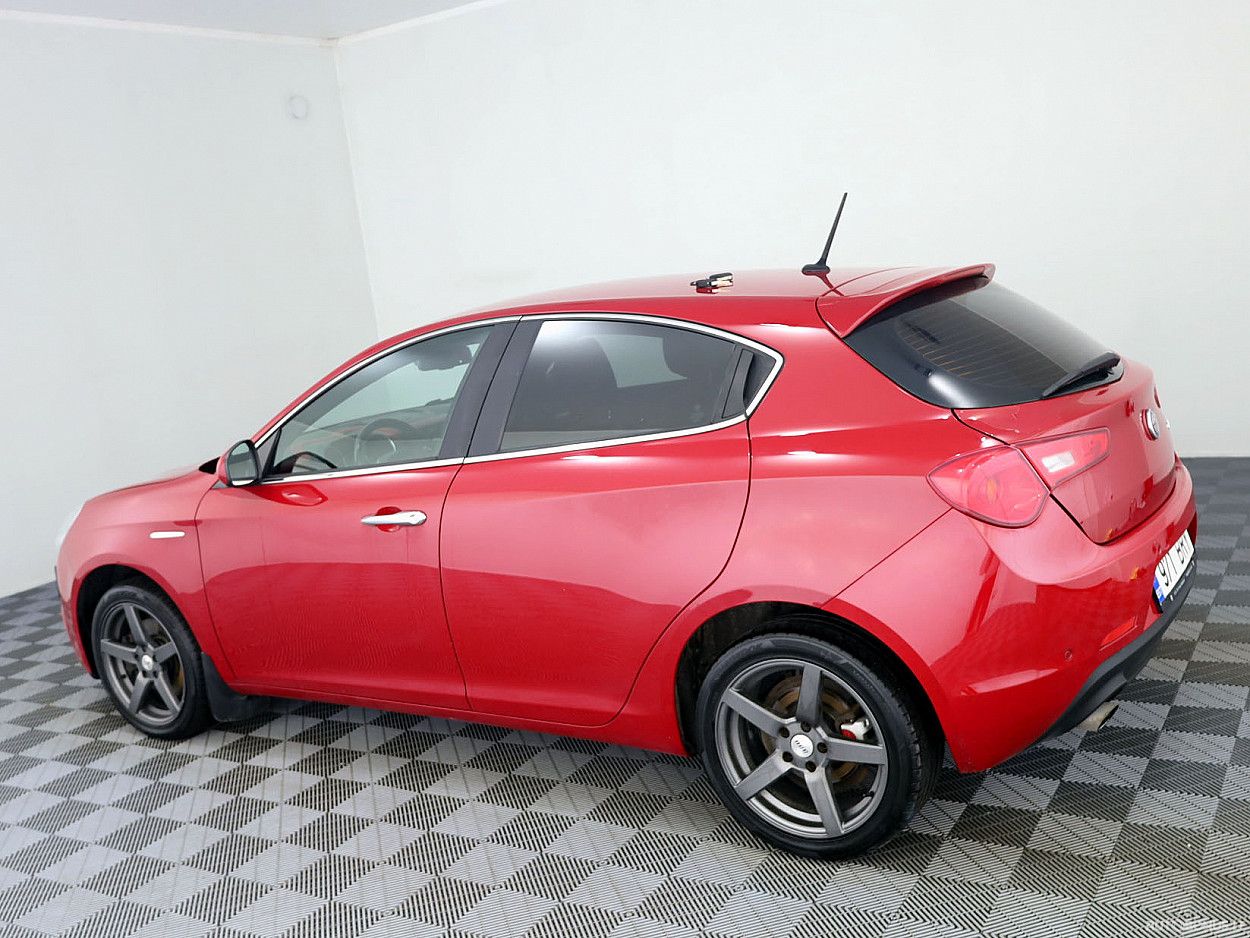 Alfa Romeo | 3