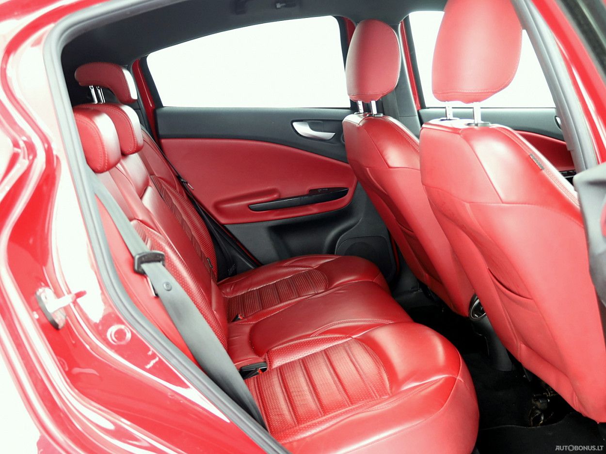 Alfa Romeo | 6