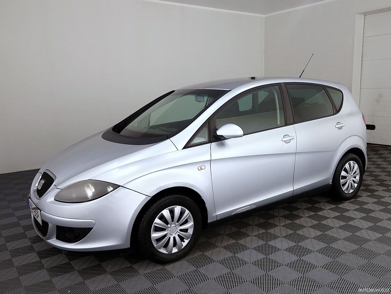 Seat | 1