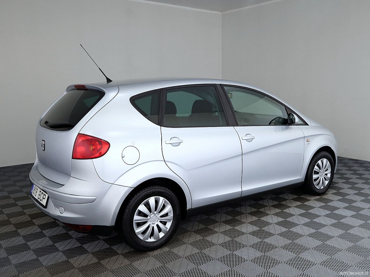 Seat | 2