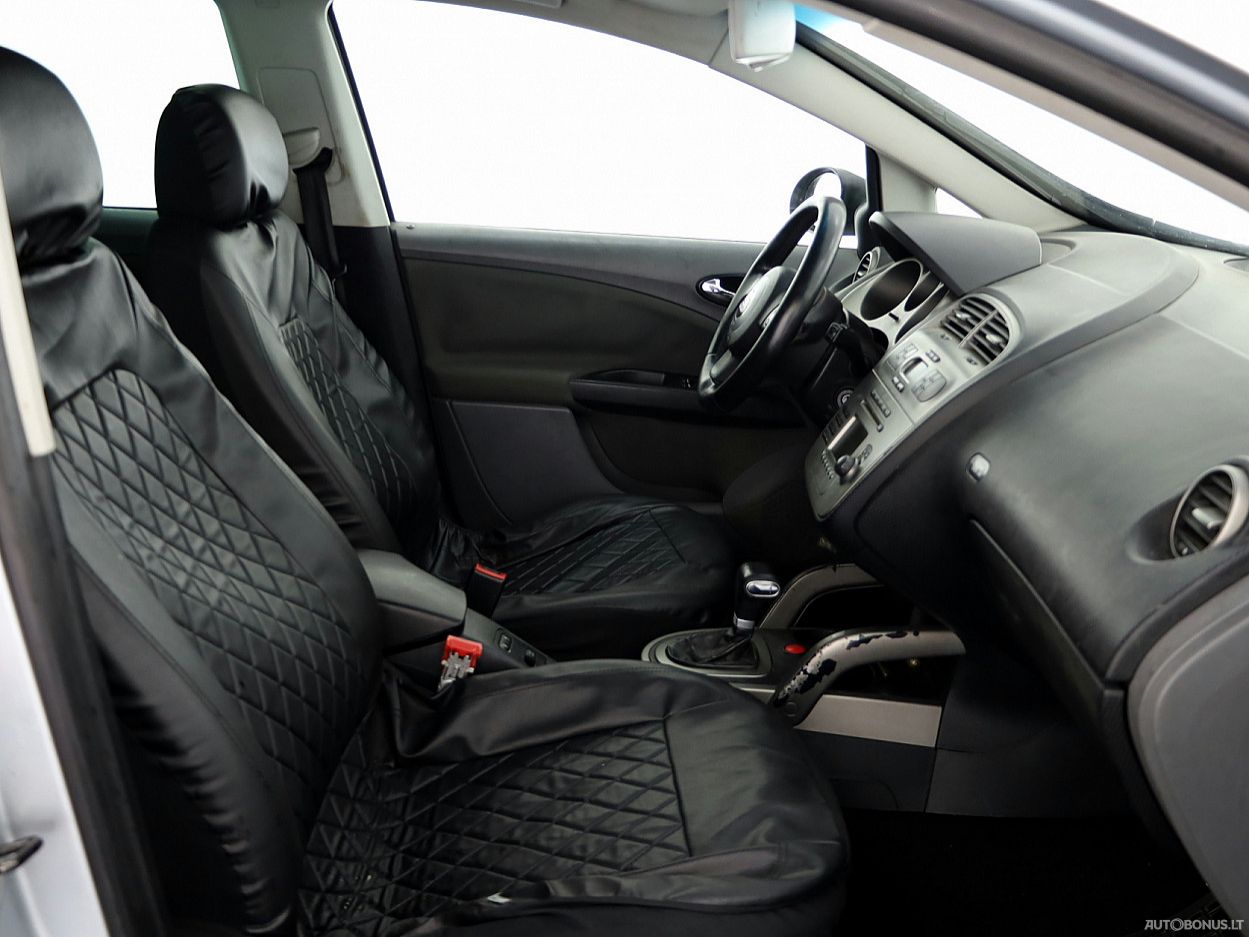 Seat | 5