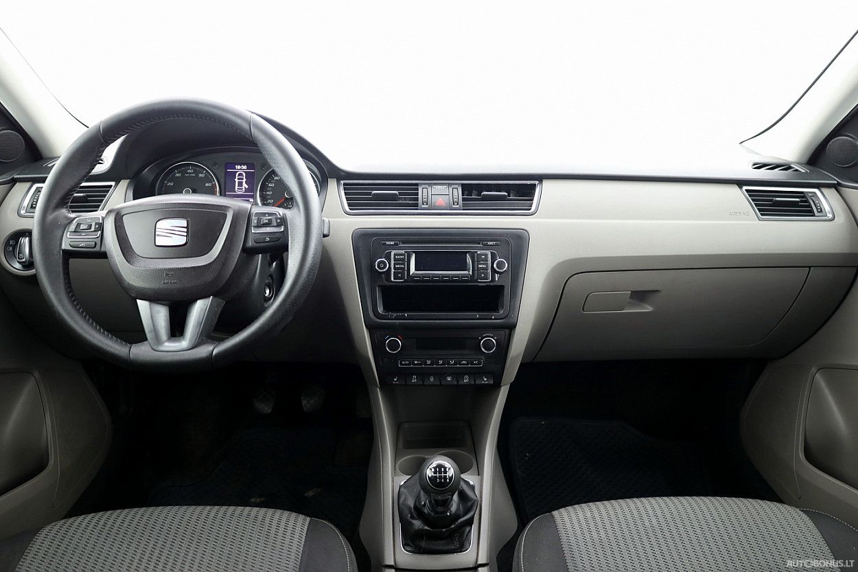 Seat | 4