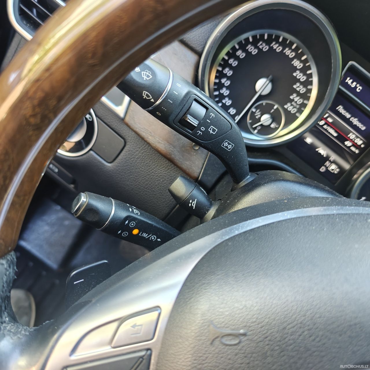 Mercedes-Benz ML350 | 12