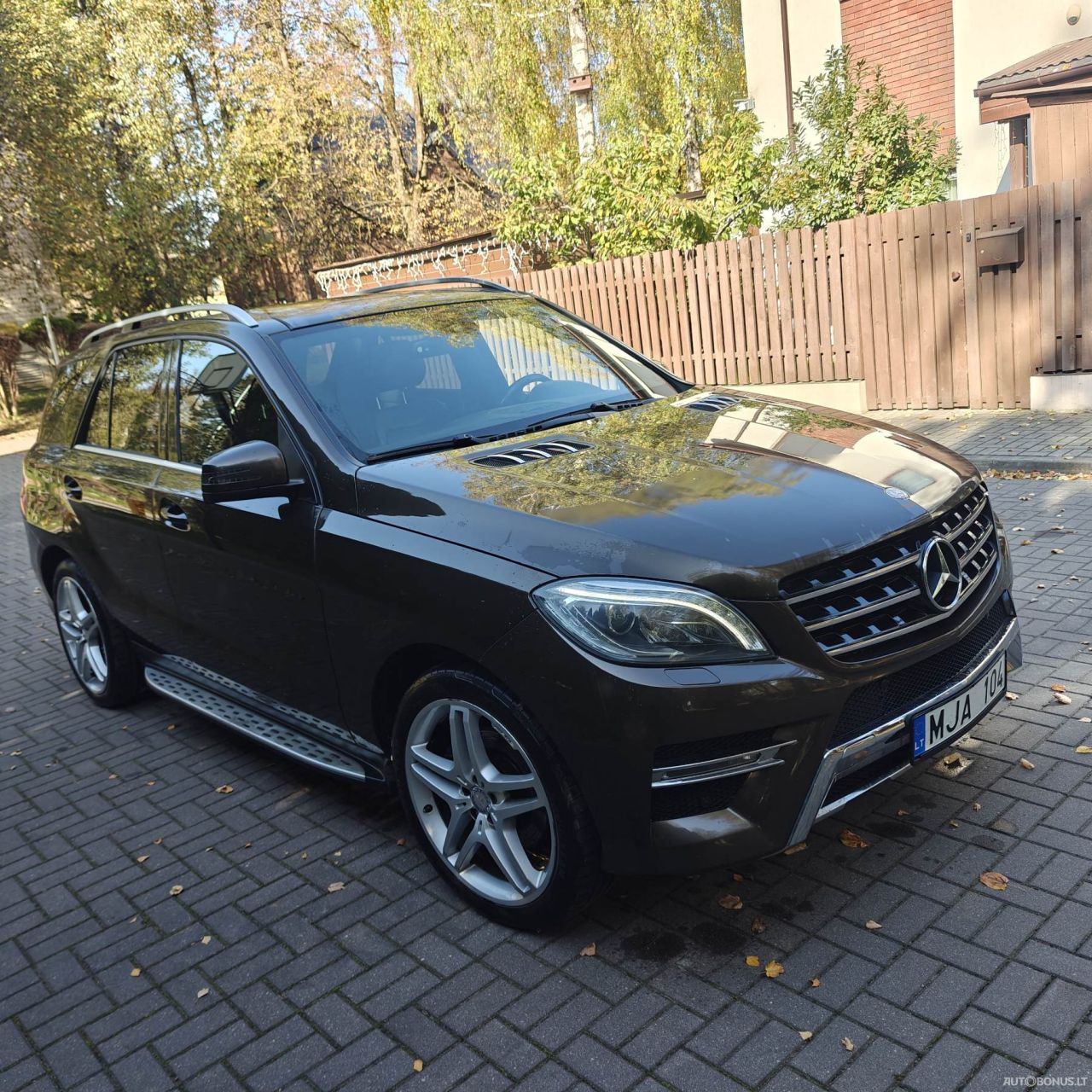 Mercedes-Benz ML350 | 1