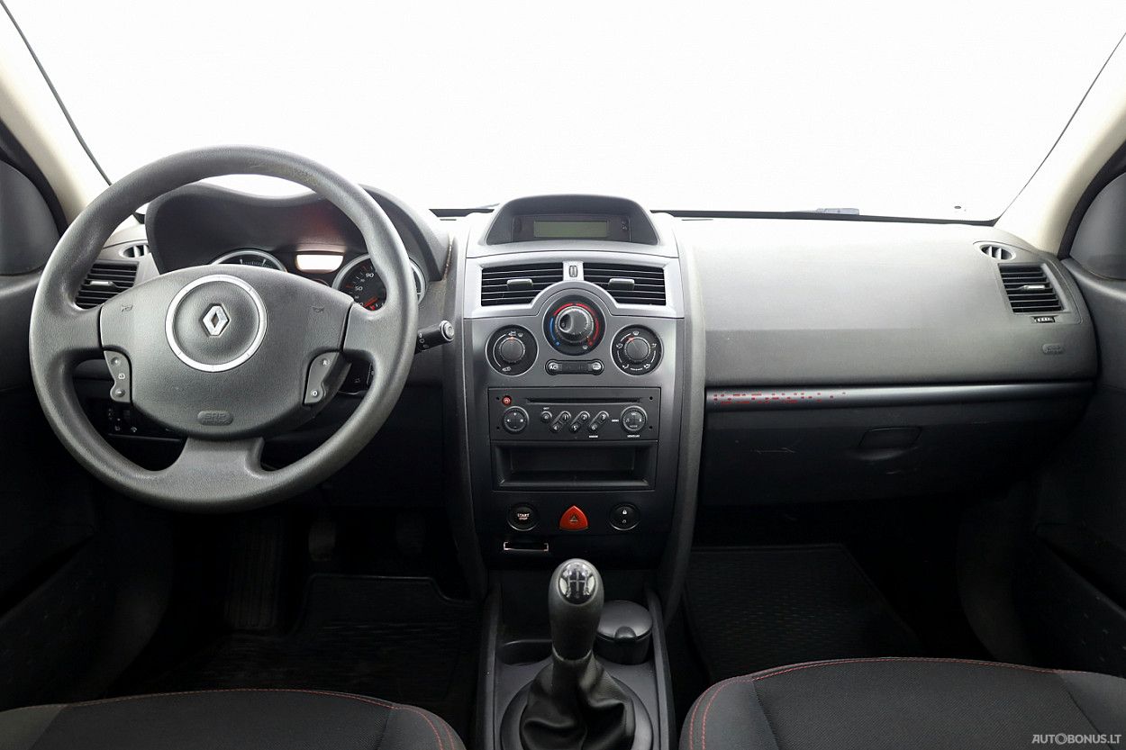 Renault | 4