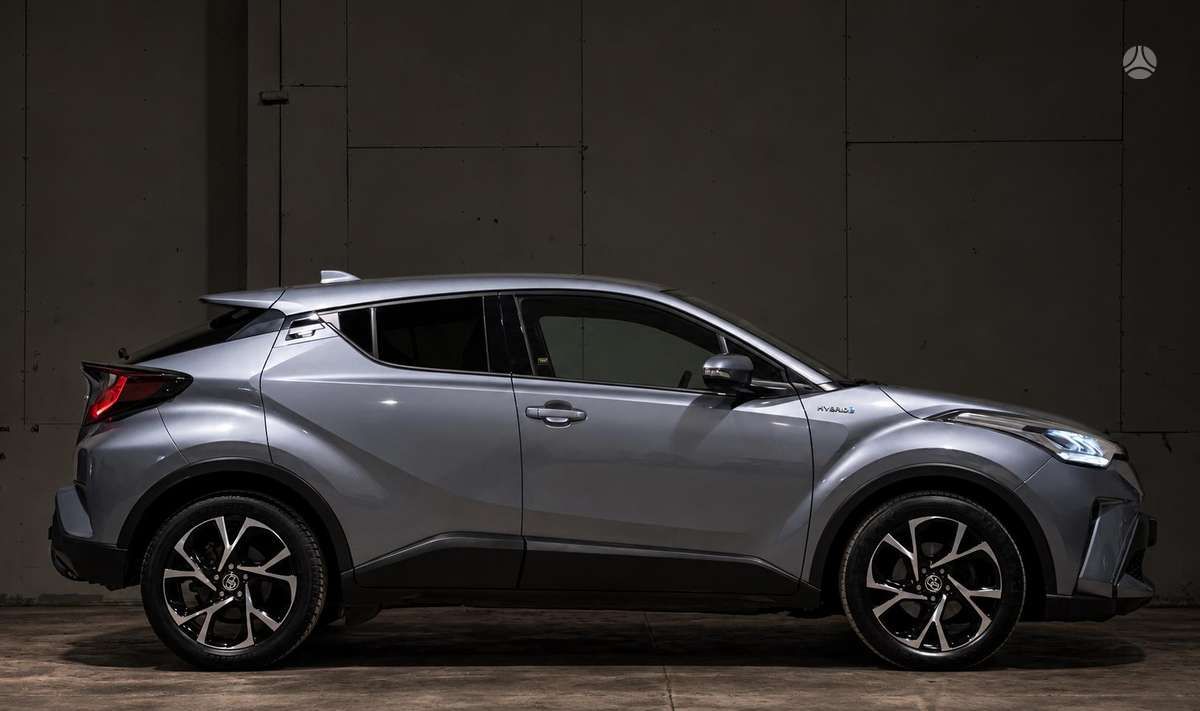 Toyota C-HR | 3